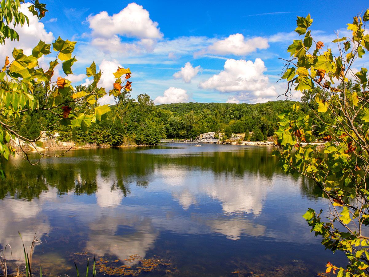 Lake framed by trees in Augusta, Missouri