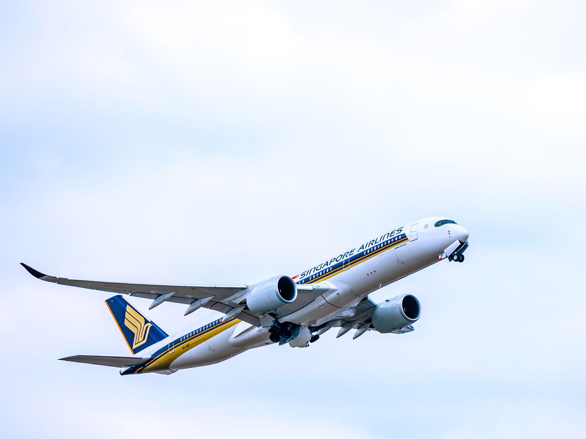 Singapore Airlines Airbus A350 taking off