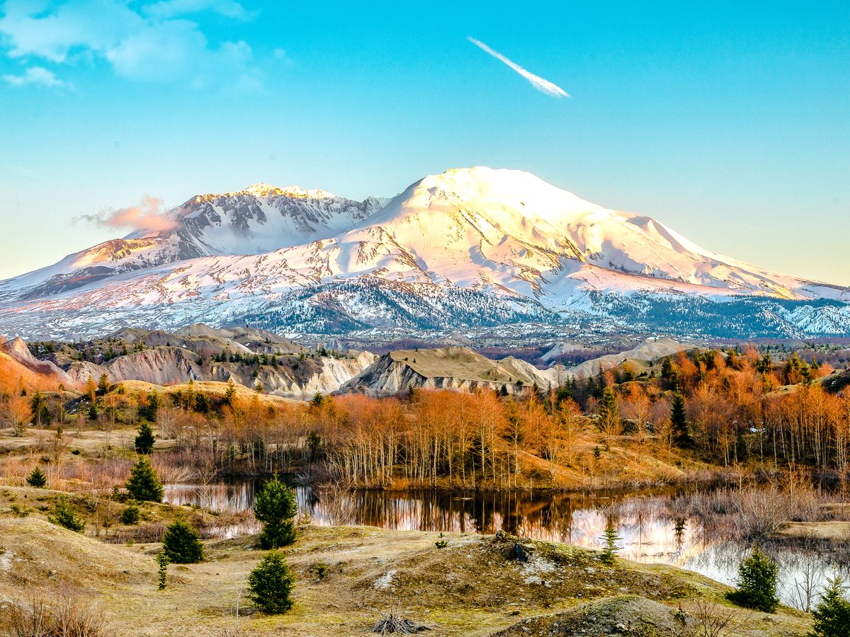 Snow-covered Mount St. Helens in Washington state