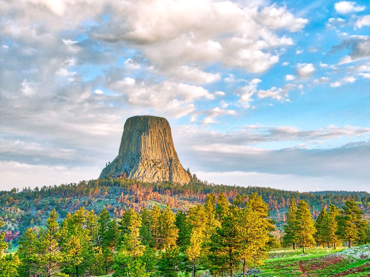 View of Wyoming's Devils Tower in the distance
