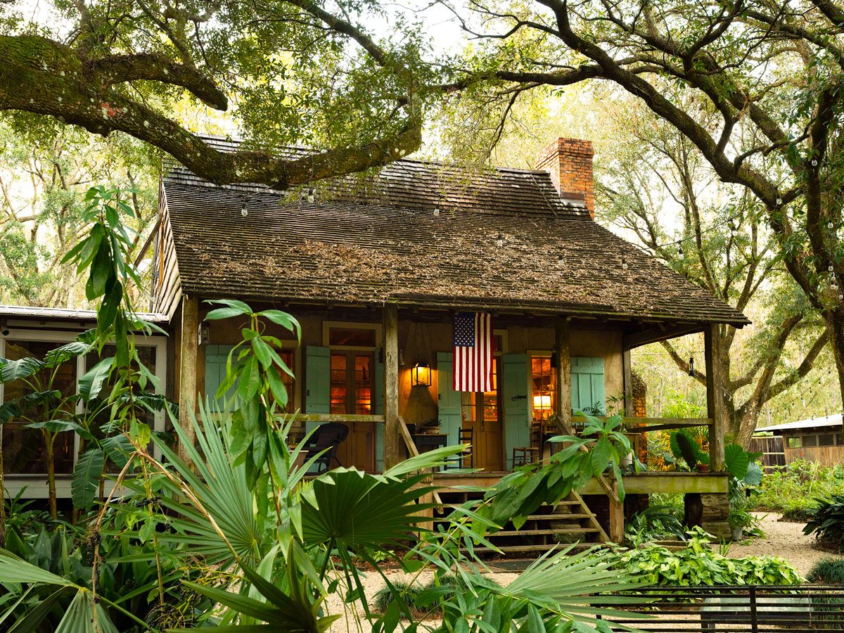 French Creole guesthouse in Breaux Bridge, Louisiana