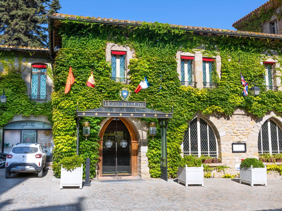 Entrance to Hôtel de la Cité de Carcassonne in France