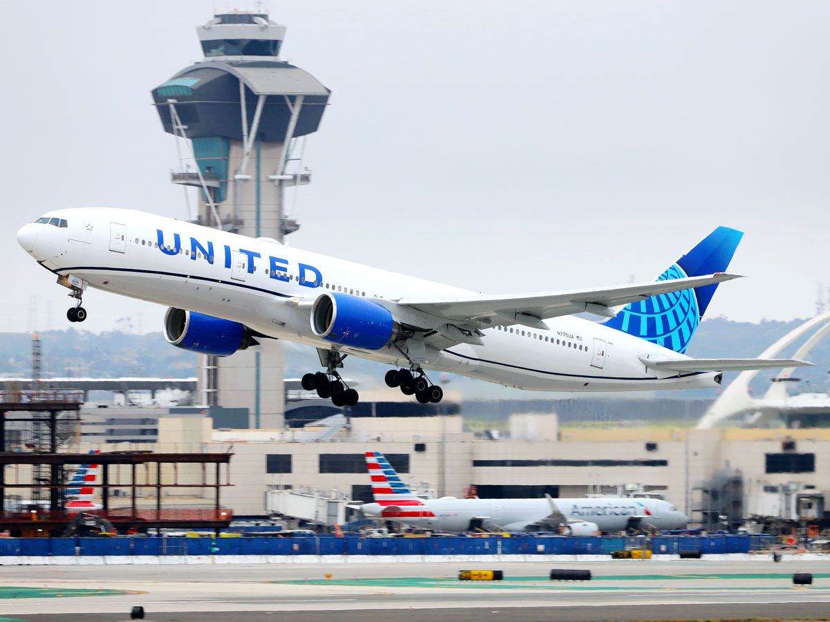 United Airlines Boeing 777 departing from Los Angeles International Airport