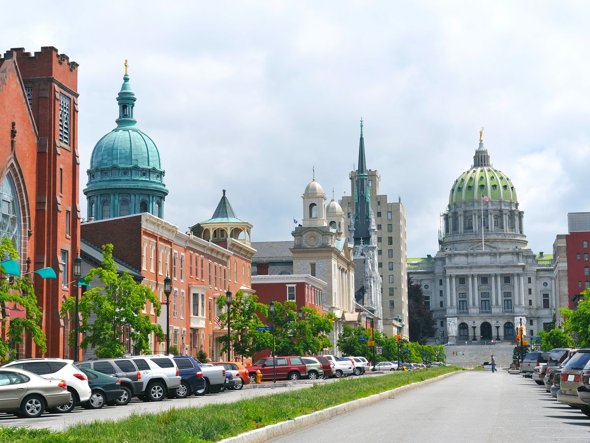 Street with view of Pennsylvania Capitol in Harrisburg