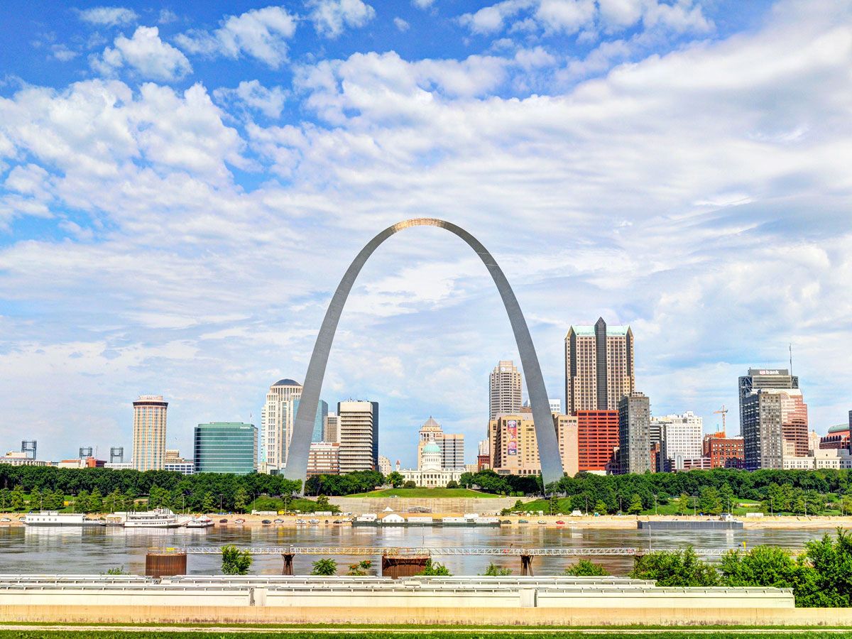 Gateway Arch and St. Louis skyline