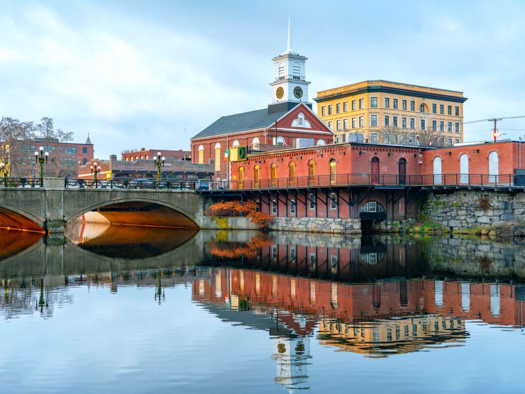 Bridge over Nashua River in Nashua, New Hampshire